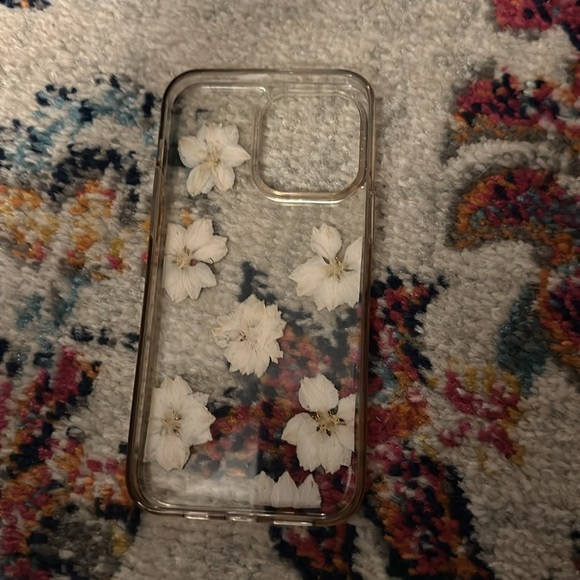 Pressed flower phone case with gold details iPhone 14 Pro Max - Picture 2 of 2